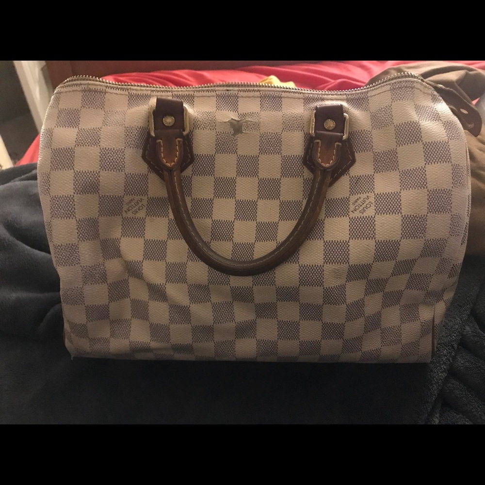 Authentic Louis Vuitton speedy 30 damier print